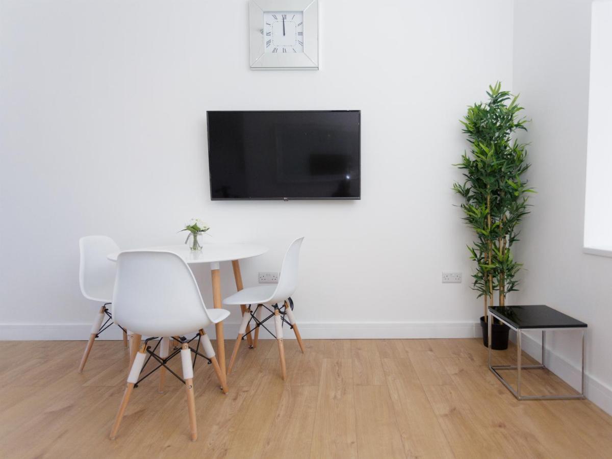 Live In Leeds Greenhill Bungalows Ngoại thất bức ảnh