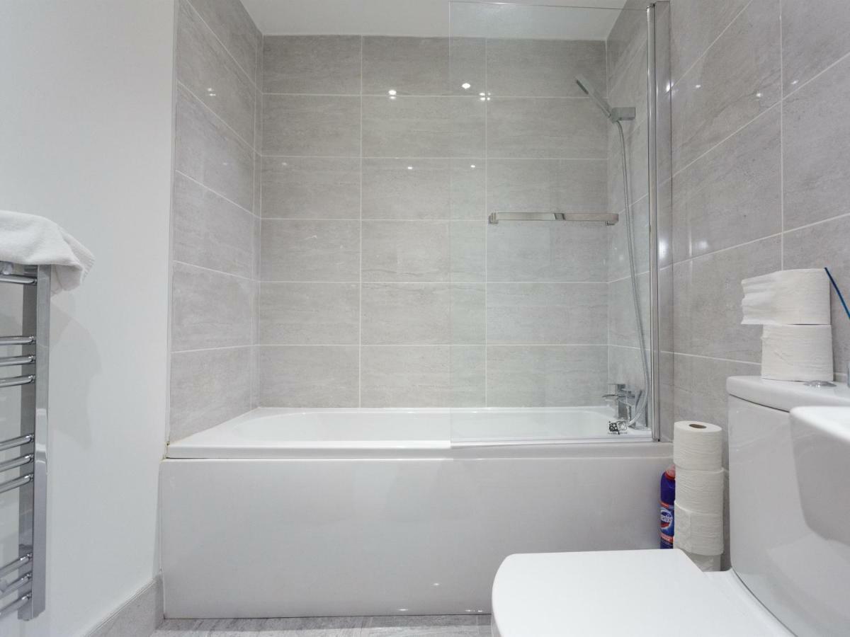 Live In Leeds Greenhill Bungalows Ngoại thất bức ảnh